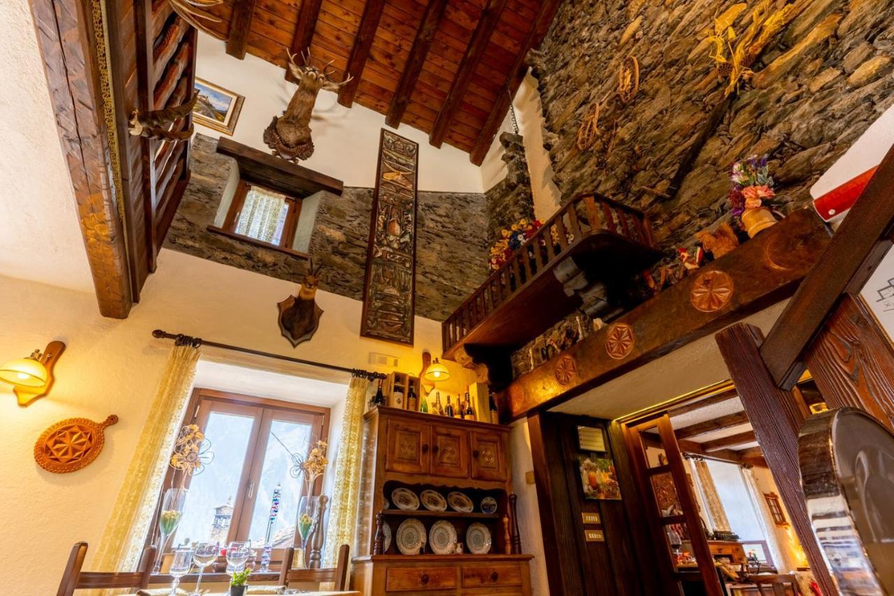 Hotel Des Alpes Saint-Rhemy-En-Bosses Buitenkant foto