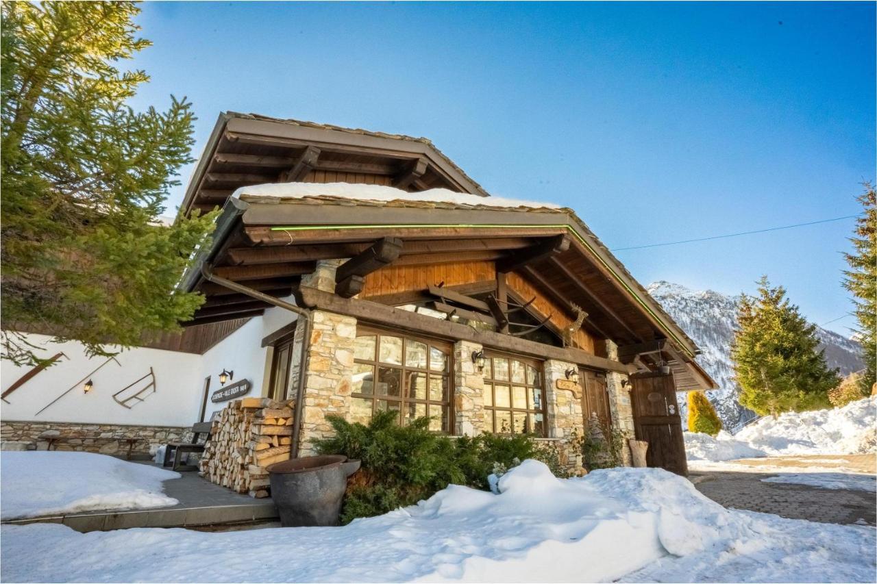 Hotel Des Alpes Saint-Rhemy-En-Bosses Buitenkant foto